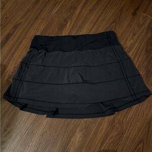 lululemon pace rival black skirt